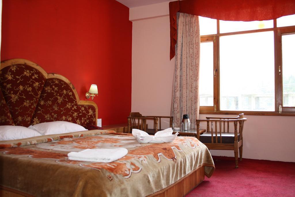 Hotel Ocean Blue Manali Exteriér fotografie